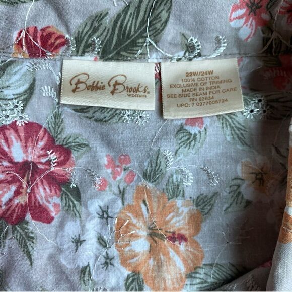 Bobbie Brooks Floral Top Size 22W 24W - Picture 3 of 5